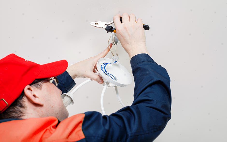 dépannage électricien Suresnes